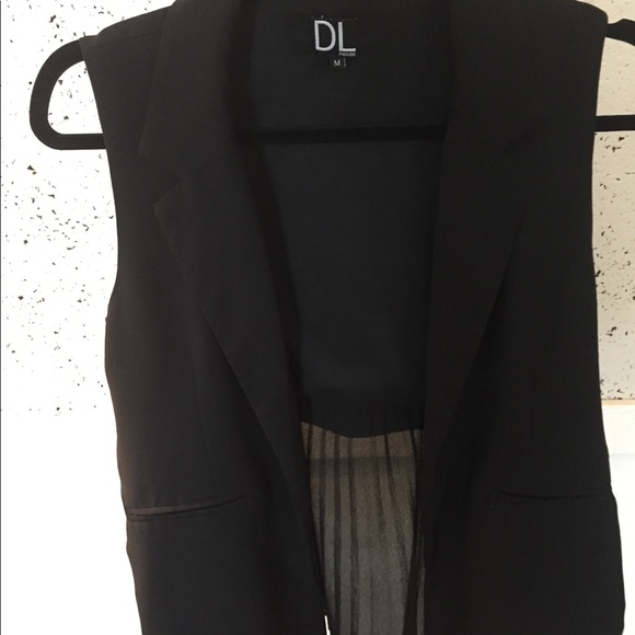 Daily Look vest - Picture 4 of 6